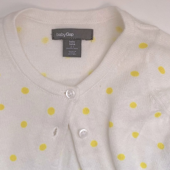Baby gap white cardigan & polka dots - Picture 2 of 2